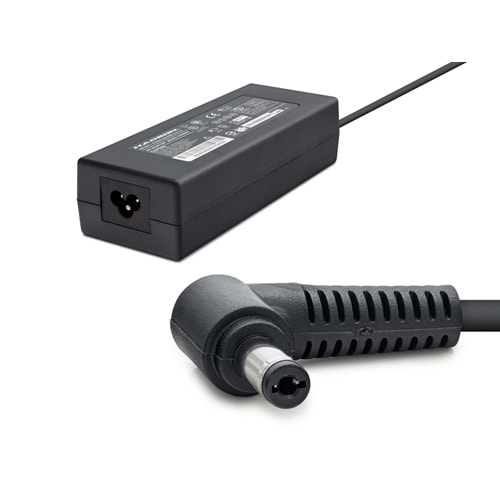 HADRON HD8800 Laptop Adaptörü 120W 19V 6.32A 5.5x2.5 mm Siyah